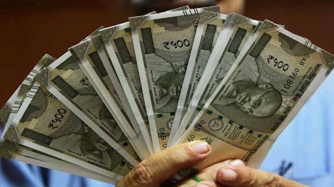 नौकरी छूटने के बाद नहीं होगी पैसों की चिंता! सरकार की इस योजना से 90 दिन तक मिलेगी आर्थिक मदद, जाने कैसे उठाए लाभ