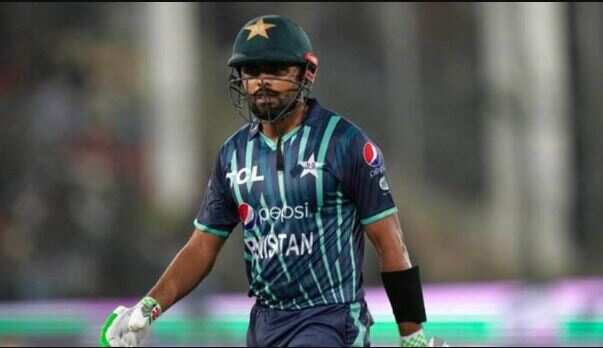 babar azam0---1-11-11.JPG