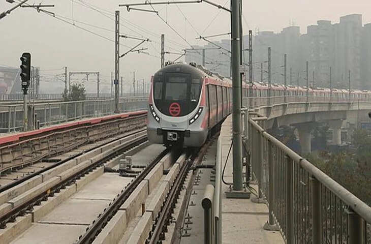 Metro Travel: अब एक कार्ड से कई शहरों की मेट्रो में करें सफर! 15 अगस्त से शुरू हुई खास सर्विस, जानें कैसे मिलेगा कार्ड​​​​​​​