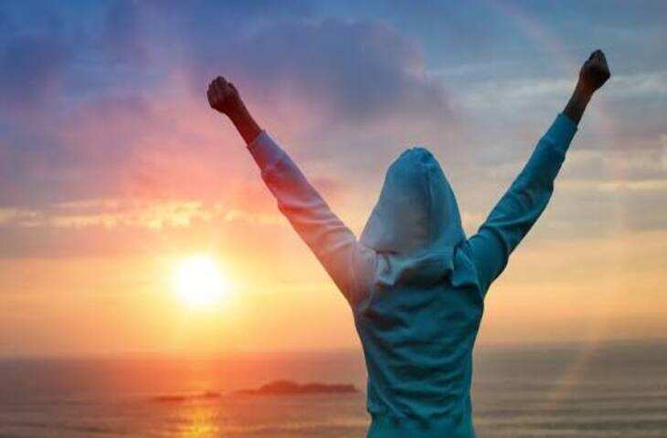 Self Confidence: आत्मविश्वास कैसे बढ़ाएं? इन 7 तरीकों से खुद पर भरोसा मजबूत करें