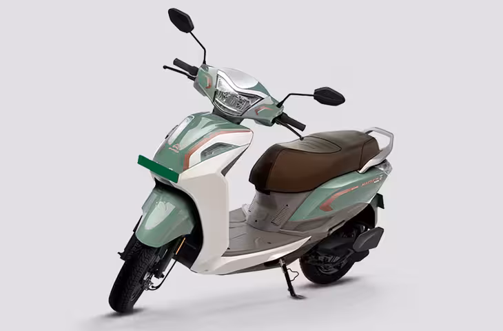 Ampere Magnus G Max: ₹30 में 142KM तक चलेगा स्कूटर! 33 लीटर बूट और कार जैसे फीचर्स के साथ हुआ लॉन्च&nbsp;