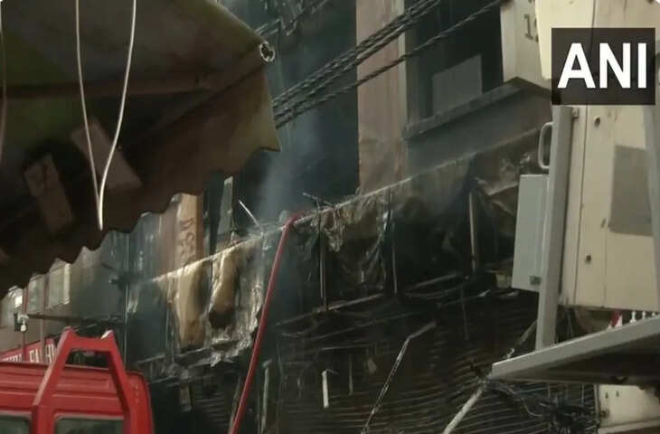 दिल्ली के पालम में भीषण आग, 9 लोगों की मौत से मचा कोहराम  नई दिल्ली: