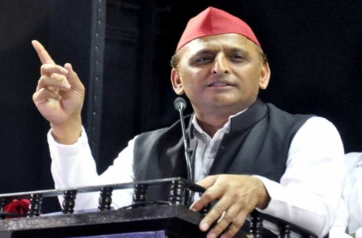 Akhilesh थर्ड फ्रंट के बहाने जुटे अपनी भूमिका तलाशने में