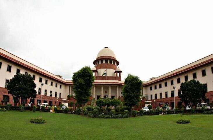 उम्रकैदियों के वकील ऋषि मल्होत्रा ने समय पूर्व रिहाई की मांग करते हुए कहा कि याचिकाकर्ता 14 से लेकर 20 वर्ष का कारावास भुगत चुके हैं 