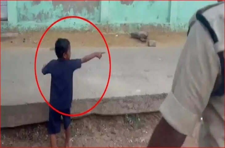 शाबाश महेंद्र! पुलिस को देख घबरा गया और छिपा दी बाइक&hellip; लेकिन 6 साल के मासूम ने खोली पिता की पोल