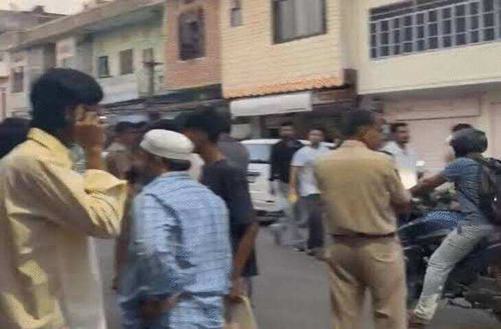 जयपुर में क्रिकेट खेलने को लेकर बच्चों में विवाद, दो पक्ष आमने-सामने; फुटेज में देंखे थाने का घेराव कर गिरफ्तारी की मांग