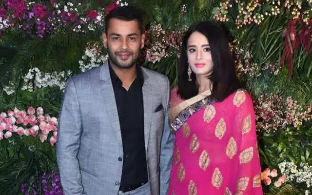 Stuart Binny Mayanti Langer