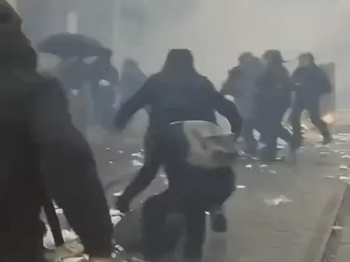 France Student Protest: शिक्षा व्यवस्था के खिलाफ सड़कों पर छात्र, 24 स्कूलों में आगजनी; हजारों गिरफ्तार