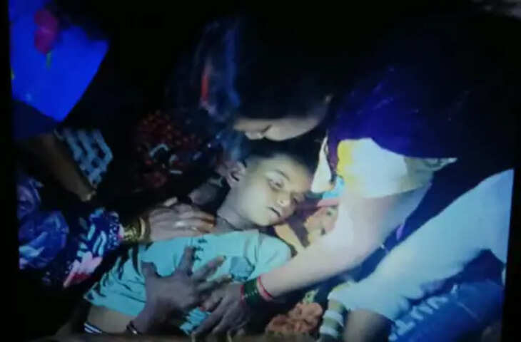 जौनपुर में दुर्गा पंडाल में करंट लगने से किशोर की मौत, घर का इकलौता बेटा था