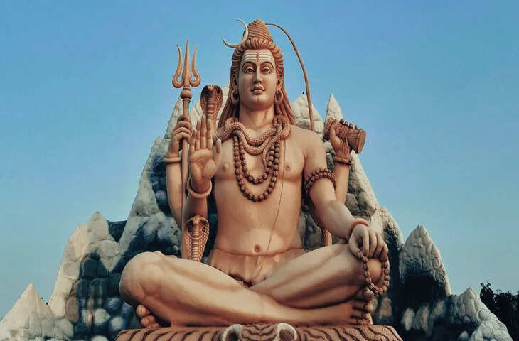 सावन के महीने में करें इन चीजों का दान, घर में आएगी सुख-समृद्धि और बरकत