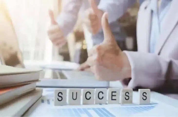 आदतें जो आपको बना सकती हैं दुनिया का सबसे सफल इंसान, आज से अपनाएं ये 10 बातें