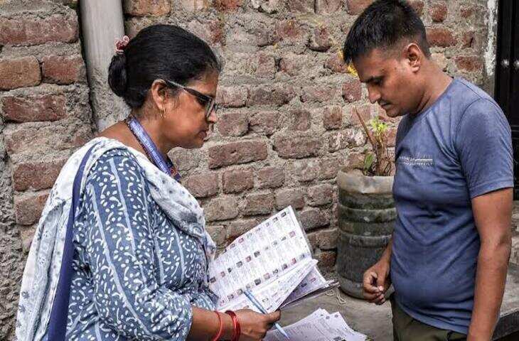 दिल्ली-महाराष्ट्र में SIR की ड्राफ्ट वोटर लिस्ट जारी, लाखों नाम बाहर; वीडियो में जाने 30 सितंबर तक दावा-आपत्ति का मौका
