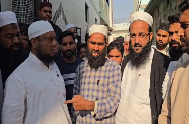 मुजफ्फरनगर में मस्जिद में अजान देने वाले ने दारोगा को दी गर्दन काटने की धमकी, वायरल वीडियो के बाद FIR