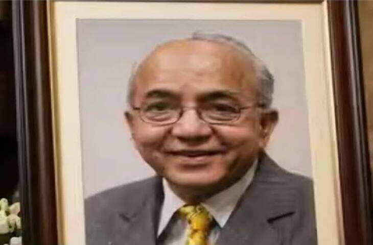 नोएडा में पूर्व IAS राकेश मेहता ने की आत्महत्या, 75 साल की उम्र में मौत