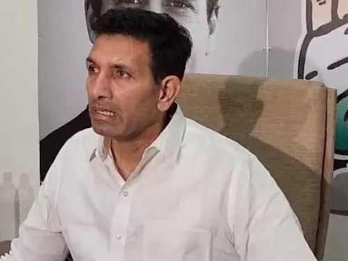 वोट चोरी के मुद्दे पर कांग्रेस अक्टूबर में तेज करेगी आंदोलन, &lsquo;वोट बचाओ-देश बचाओ&rsquo; अभियान के तहत प्रदेश से ब्लॉक स्तर तक होंगे कार्यक्रम