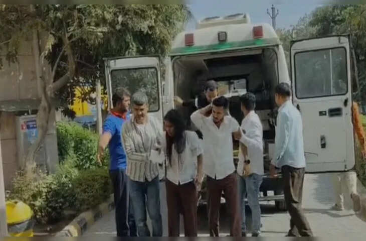 माउंट आबू&ndash;आबूरोड मार्ग पर बड़ा सड़क हादसा, अनियंत्रित होकर पलटी बस, 17 यात्री घायल