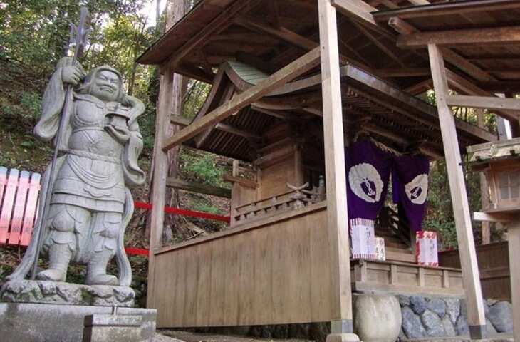 जापान का अजब-गजब मन्दिर जहाँ गंजेपन की समस्या से तंग आये लोग मांगते है मन्नत ? अनोखी मान्यताएं जान आप भी रह जाएंगे दंग&nbsp;