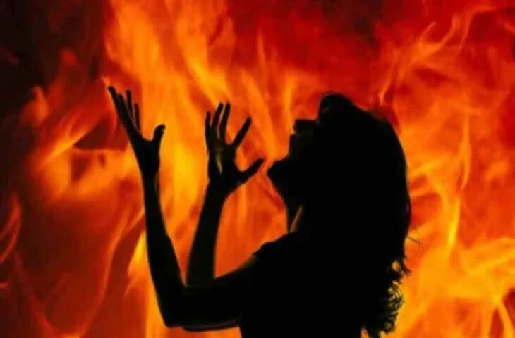 बलटाना पुलिस चौकी के बाहर युवती का आत्मदाह प्रयास, पुलिस पर गंभीर आरोप