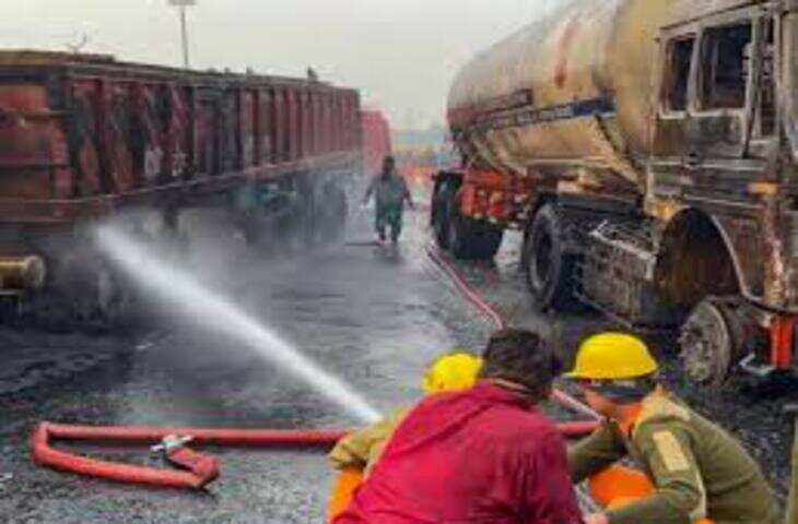 अपार्टमेंट परिसर में झूला टूटने से 12 वर्षीय बच्ची घायल, वीडियो में देंखे सिर में आई गंभीर चोट