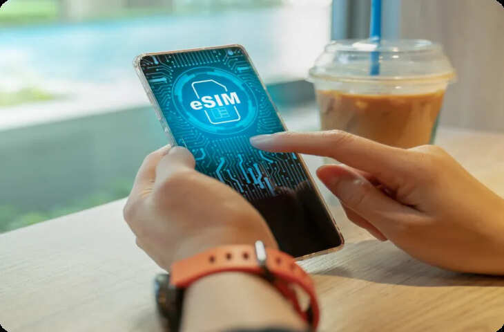 Tech News: नया फोन खरीदने पर ऐसे ट्रांसफर करें eSIM, Jio-Airtel और iPhone यूजर्स इन बातों का रखें ध्यान