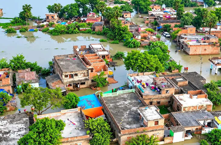 बिहार में बाढ़ का कहर, आठ जिलों में डूबने से 20 लोगों की मौत; सारण में 7 लोग लापता