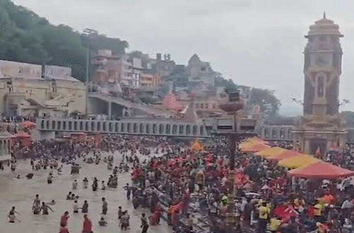 कांवड़ यात्रा के दूसरे दिन उमड़ा आस्था का सैलाब, फुटेज में देंखे हरिद्वार से 6 लाख श्रद्धालु गंगाजल लेकर रवाना, कई जगह हादसे टले