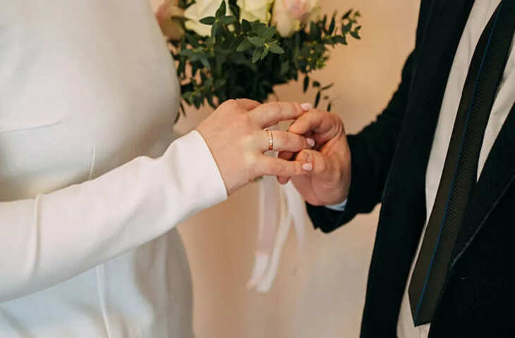 डच शादियों की अनोखी परंपरा: मेहमानों को अलग-अलग श्रेणियों में बांटकर होता है आयोजन