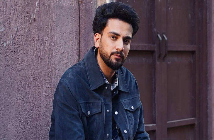 क्या दूल्हा बनने जा रहे Elvish Yadav ? डेटिंग की वायरल खबरों पर यूट्यूबर ने कहा - 'शादी करने के लिए...'