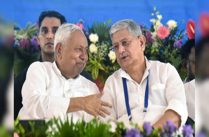 नीतीश कुमार की नई यात्रा पर राजनीतिक हलकों में उठी हलचल