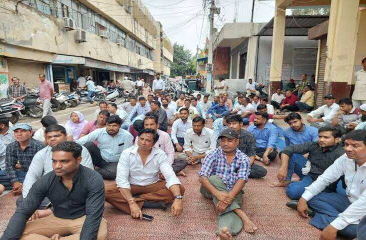 मेरठ नगर निगम में तबादला विवाद गरमाया, भाजपा पार्षदों ने उठाए सवाल, थाने में दी तहरीर