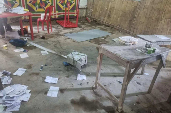 Imphal मणिपुर में मतदान के बीच दनानदन बरसाई गोलियां, पोलिंग बूथ पर मची भगदड, EVM में तोड़फोड़