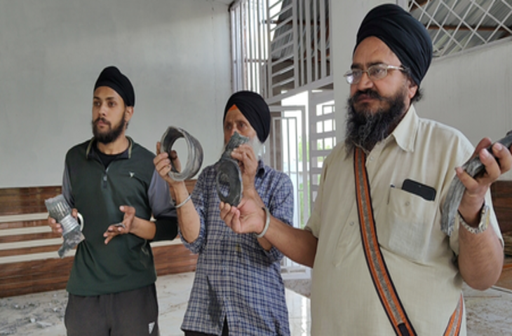 पाकिस्तान हमले में पुंछ के दो गुरुद्वारों को नुकसान, लोगों की अपील- सरकार करे मदद