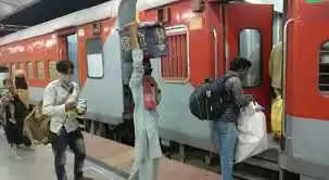Jamshedpur  बरकाकाना-कोडरमा पैसेंजर ट्रेन बंद होने से यात्री परेशान