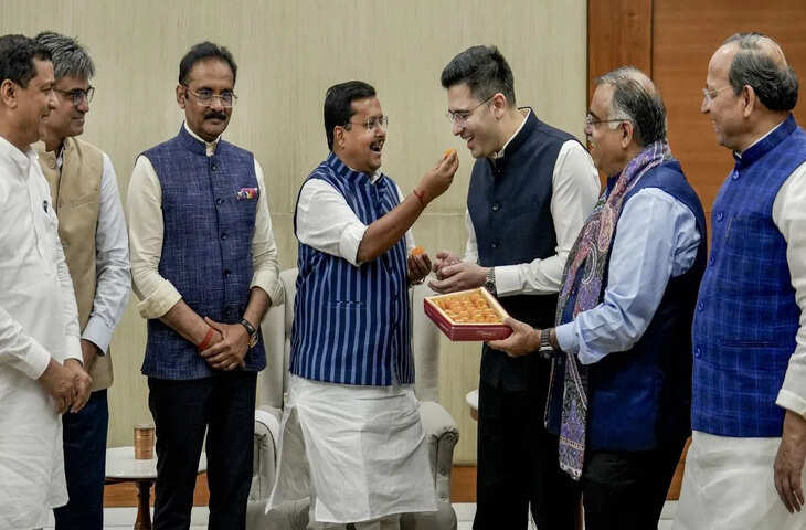 AAP को बड़ा झटका! Raghav Chadha सहित बागी सांसद BJP में शामिल, राज्यसभा में NDA और मजबूत