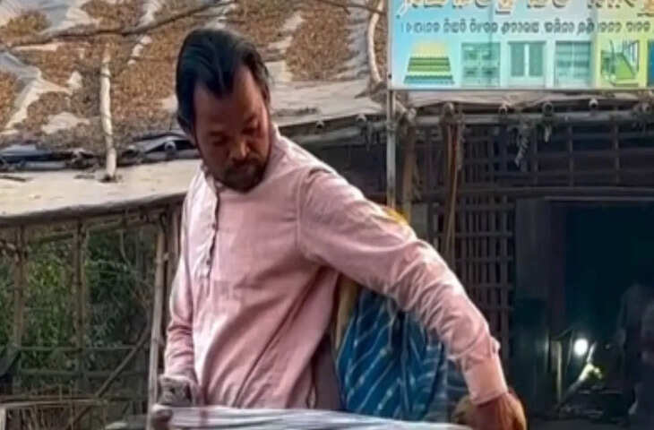  मां को मंजिल तक पहुंचाने के लिए श्रवण कुमार बना शख्स, बेटे का वीडियो देख इमोशनल हो रहे लोग