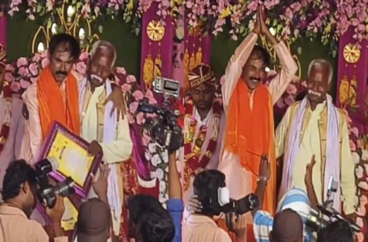 शादी में हुआ सबसे हटके समधी मिलन, वीडियो देखकर आपके भी उड़ जाएंगे तोते&nbsp;