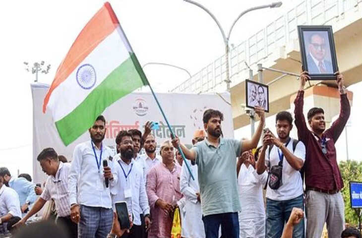 राजधानी में आज गूंजेगी थाली-चम्मच की आवाज,&nbsp;दिल्ली में आज फिर प्रदर्शन करने उतरेगी कॉकरोच जनता पार्टी&nbsp;