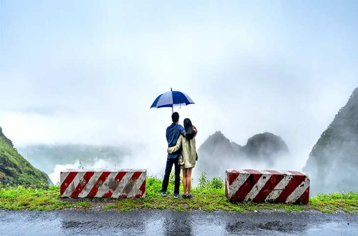दार्जिलिंग घूमने का बना रहे हैं प्लान? कपल के लिए इतने रुपये में हो जाएगी पूरी ट्रिप, ऐसे करें बजट तैयार