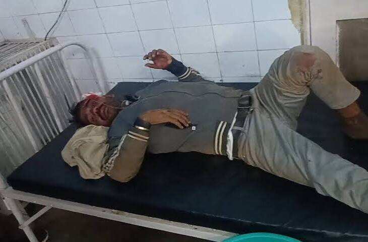मऊगंज में अनियंत्रित होकर फिसली बाइक, देवरी स्कूल के पास हादसे में युवक गंभीर घायल