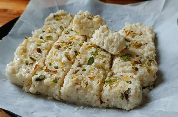 Raksha Bandhan 2025: राखी पर बनाएं देसी स्टाइल कलाकंद जो एकबार चखा तो बार-बार खाने का होगा मन, जानिए विधि&nbsp;