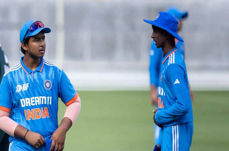 IND vs SL U19 Asia Cup Score: दुबह में भारतीय गेंदबाजों ने ढाया कहर, 20 ओवर में सिर्फ 138 रन ही बना पाई श्रीलंका की टीम&nbsp;