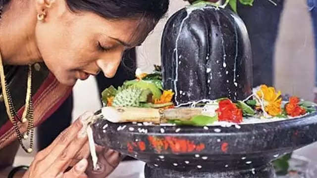 shiv puja for happiness and prosperity do these upay