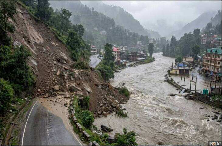 यूपी में मानसून सुस्त, लेकिन पहाड़ों की बारिश से नदियां उफान पर; प्रयागराज में घाटों की दुकानें डूबीं, बिजनौर में पुलों पर बह रहा पानी