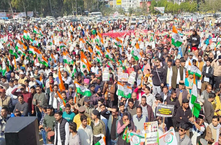 दिल्ली से देहरादून तक गरमाई सियासत: CEC के खिलाफ सड़कों पर उतरी कांग्रेस, पुलिस से धक्का-मुक्की के बीच दी उग्र आंदोलन की चेतावनी