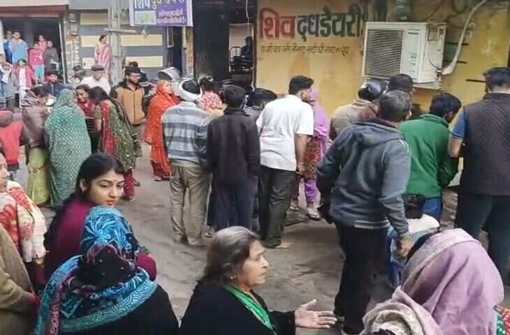 बांसवाड़ा में शर्मनाक घटना, फुटेज में देखें बदनामी के डर से युवती ने 6 माह का भ्रूण नाली में फेंका, दो दिन बाद गिरफ्तार