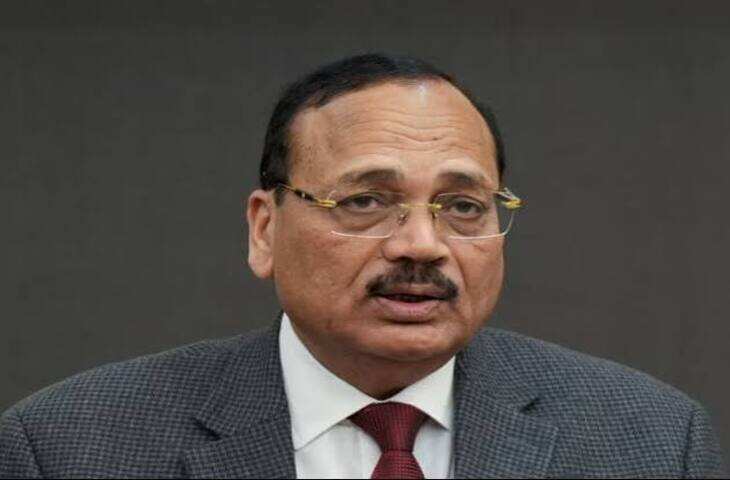CJI सूर्यकांत के विरोध के बीच बेंगलुरु नेशनल लॉ स्कूल का दीक्षांत समारोह रद्द, वीडियो में जाने 700 से ज्यादा छात्रों और पूर्व छात्रों ने जताई थी आपत्ति