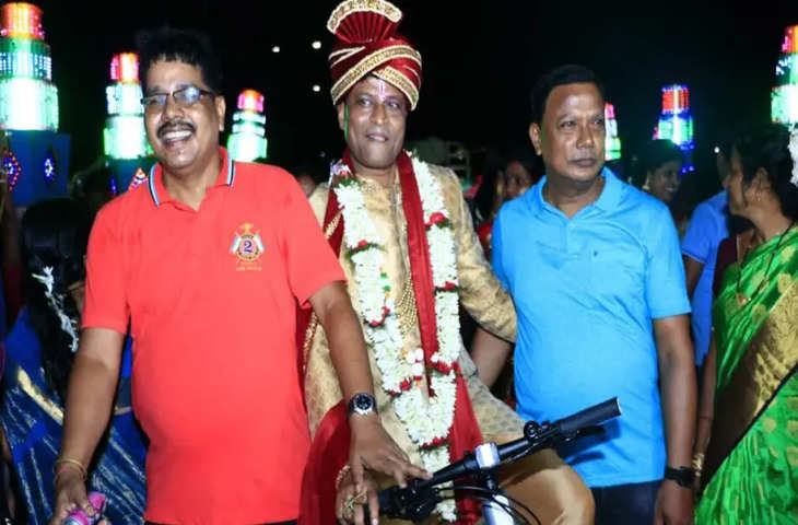 Odisha में दूल्हे ने पर्यावरण जागरूकता के लिए साइकिल लेने आया दूल्हन !