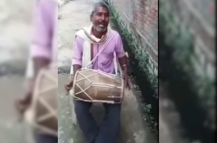 सोशल मीडिया पर इन दिनों एक वीडियो तेजी से वायरल हो रहा है, जिसने लाखों लोगों का ध्यान अपनी ओर खींच लिया है। इस वीडियो में एक साधारण सा दिखने वाला व्यक्ति, जिसकी पहचान फिलहाल एक स्ट्रीट सिंगर के रूप में हुई है, अपनी जोरदार और मखमली आवाज में गाना गाता नजर आ रहा है। उसकी गायकी में ऐसा दर्द और गहराई है, जो सुनने वालों को भावुक कर देती है और बड़े-बड़े प्लेबैक सिंगर्स की याद दिला देती है।  वायरल हो रहे इस वीडियो में देखा जा सकता है कि यह कलाकार किसी बड़े मंच, महंगे माइक या रिकॉर्डिंग स्टूडियो का सहारा नहीं ले रहा है। सड़क किनारे खड़े होकर, आम कपड़ों में वह पूरे आत्मविश्वास के साथ गाना गा रहा है। उसकी आवाज इतनी प्रभावशाली है कि वहां से गुजर रहे राहगीर अनायास ही रुक जाते हैं और उसकी गायकी में खो जाते हैं।  वीडियो में साफ तौर पर महसूस किया जा सकता है कि इस स्ट्रीट सिंगर की आवाज में जीवन का अनुभव, संघर्ष और भावनाओं की सच्चाई छिपी हुई है। यही वजह है कि उसकी गायकी सीधे दिल को छूती है। कई सोशल मीडिया यूजर्स का कहना है कि इस कलाकार की आवाज में वो कच्चापन नहीं, बल्कि एक परिपक्वता है, जो आमतौर पर वर्षों की साधना के बाद आती है।