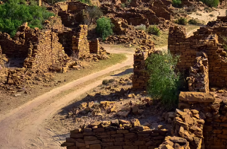 कुलधरा गांव का खौ़फनाक रहस्य: 200 साल से वीरान पड़ा यह गांव क्यों माना जाता है &lsquo;Haunted Village&rsquo;?