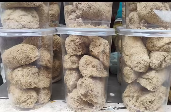 बिहार के गया जिले का तिलकुट काफी प्रसिद्ध